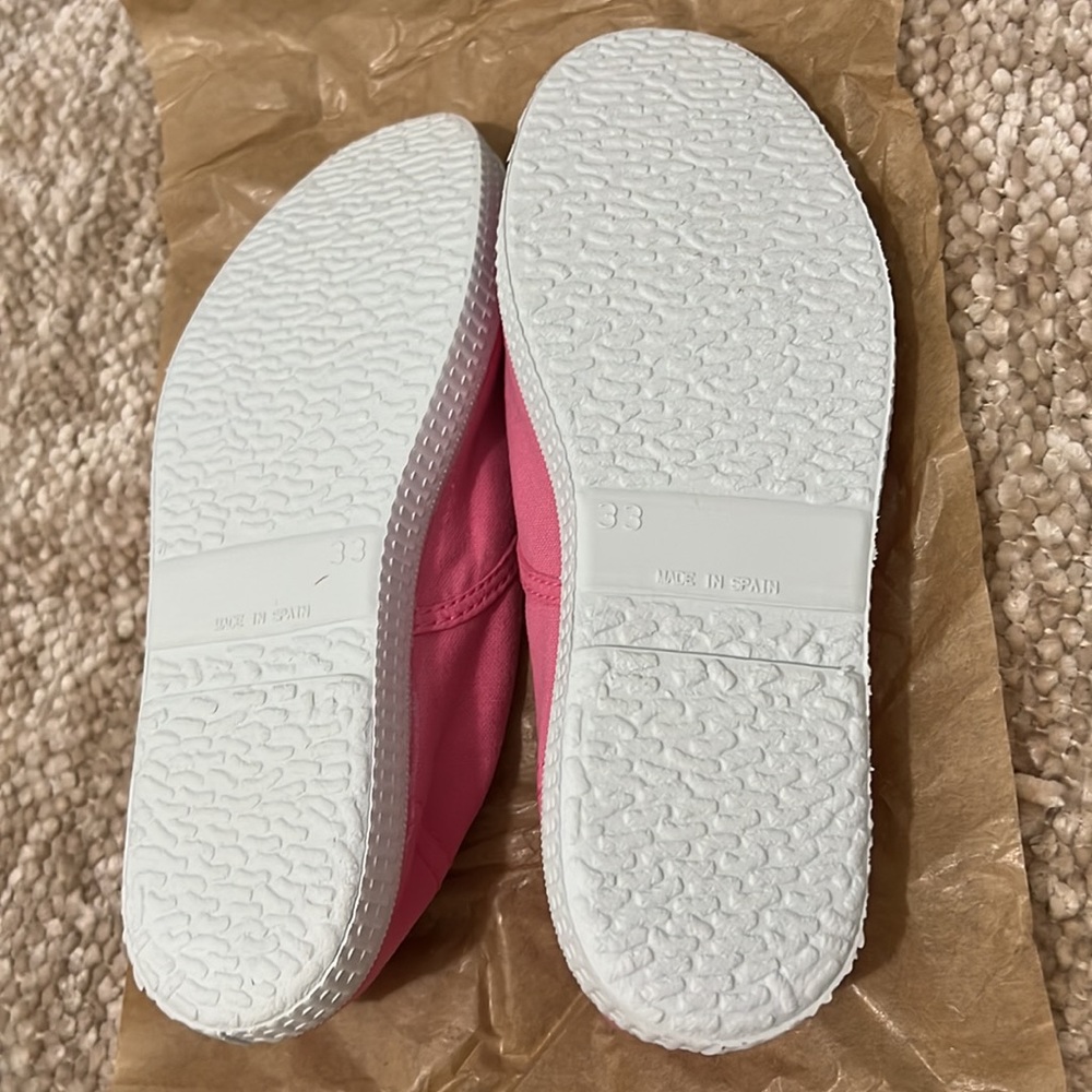 Hampton Canvas Shoes - Picture 3 of 3